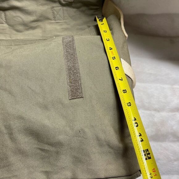 Lucky Brand large canvas olive green messenger bag with adjustable beige strap. - Picture 8 of 9